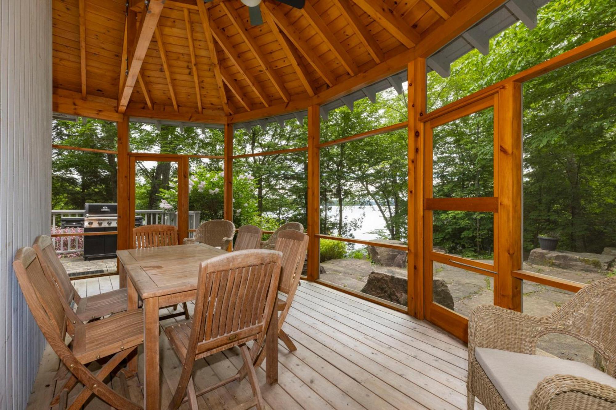 Port Cunnington Lodge Dwight Exterior photo